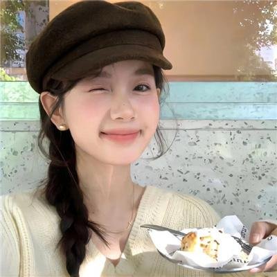 月亮中的亚马逊女人